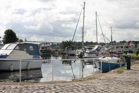 Boats at Bowling Harbour and Basin