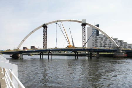 The arch takes shape